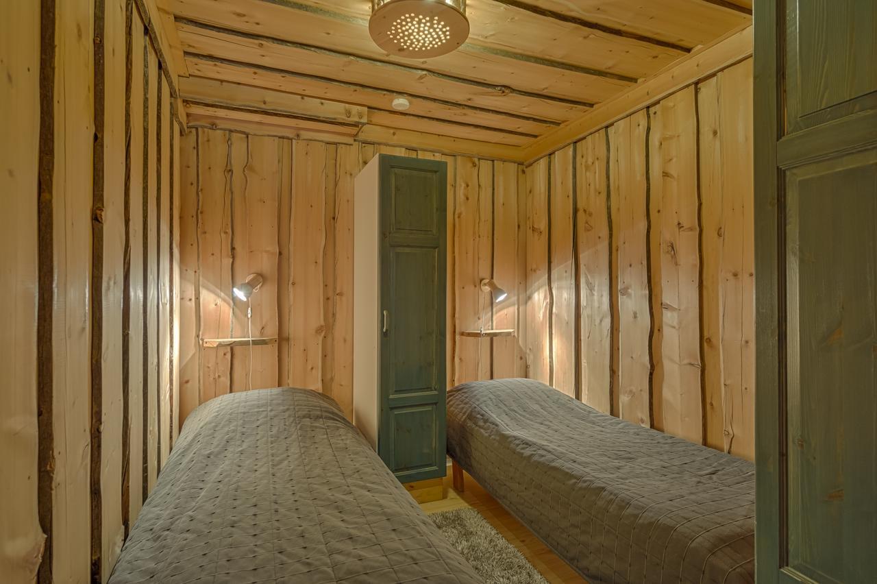 Vip Rakka Villas 7 & 8 Levi Room photo
